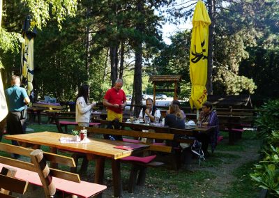 Fruška gora, pauza za kafu - Letnja škola srpskog jezika Serbonika